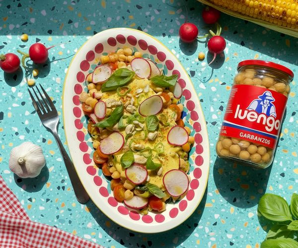 Ensalada de garbanzos con alioli de maíz