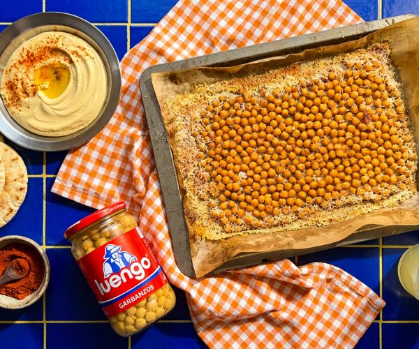 crujiente de garbanzos y parmesano