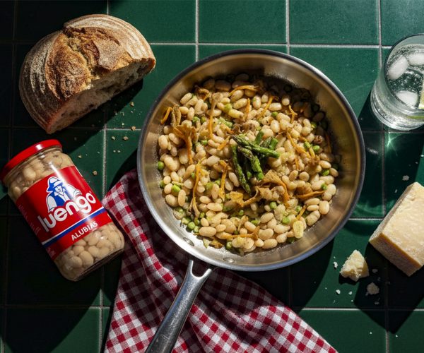 Salteado de alubias setas y espárragos